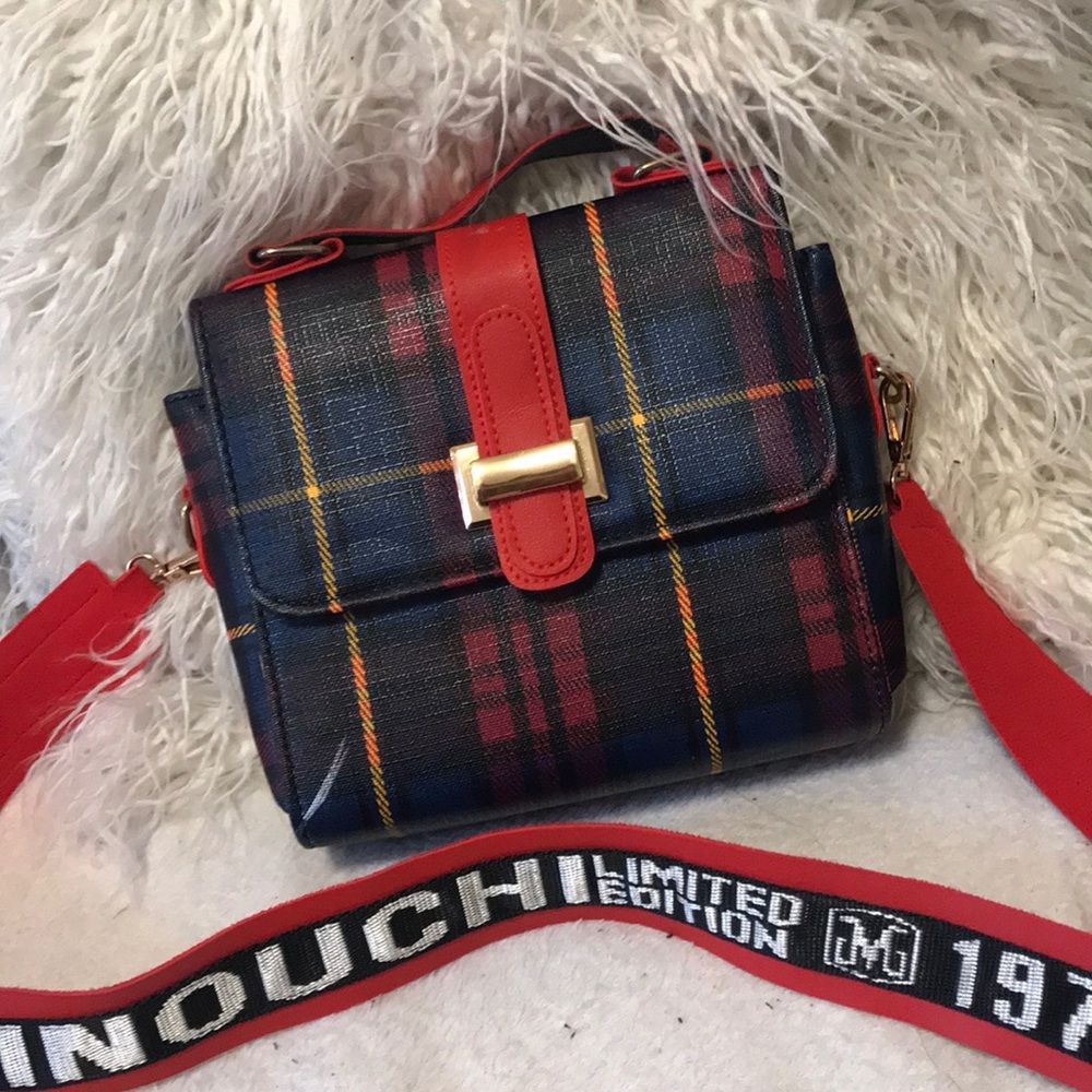 Cross body fashion purse